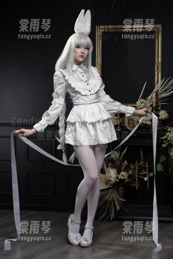 Candy Ball Candy Ball的死库水作品,原图里似乎藏着些不为人知的小心机…